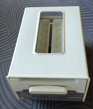 Cubitera hielo manual - Blanca