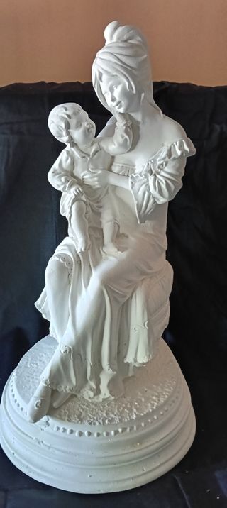 Figura Mujer Niño - Marmolina