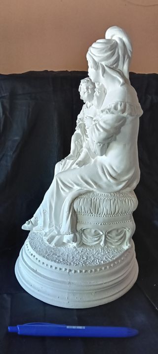 Figura Mujer Niño - Marmolina