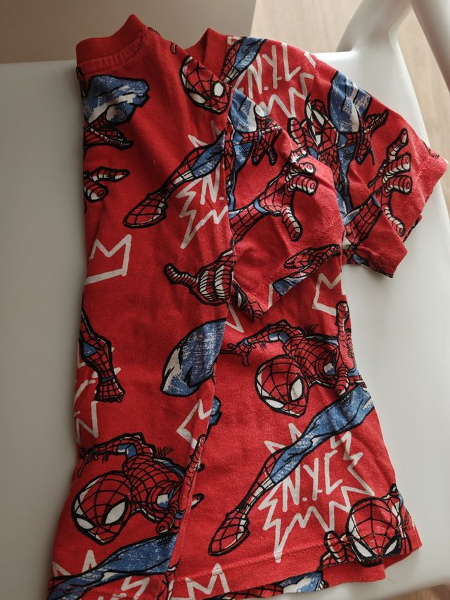 Camiseta Spiderman H&M (1-2 años)