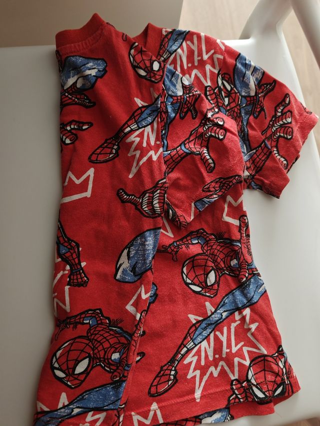 Camiseta Spiderman H&M (1-2 años)