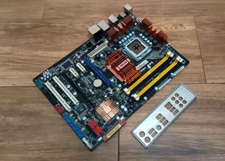 Placa-mãe Asus P5K PRO - Socket 775