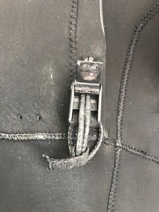 Traje neopreno 2/2 hombre manga corta talla S. 