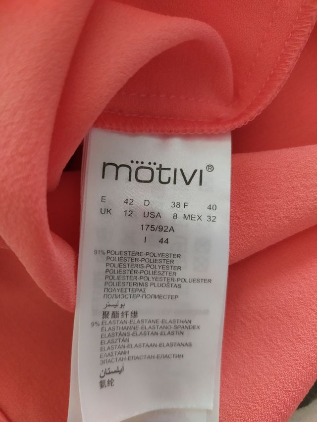 Blusa corallo con laccetto dietro