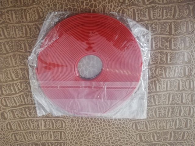 Molduras interiores rojas