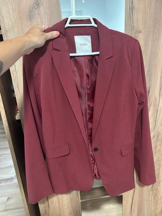Americana Pull&Bear burdeos - Talla M