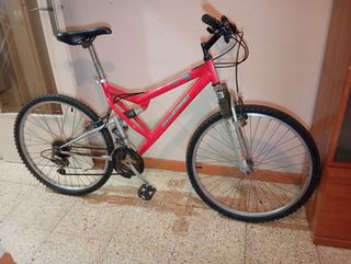 Bicicleta montaña doble suspensión