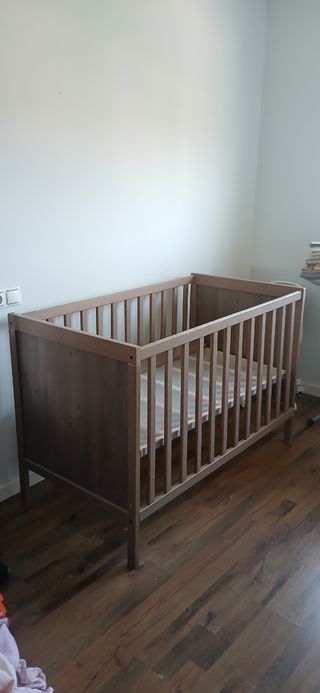 Cuna bebé Ikea -  madera