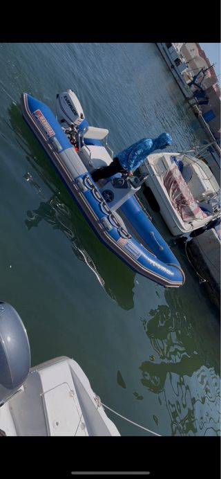 Semirrigida Narwhal WB400 + EVINRUDE E-TEC 30CV