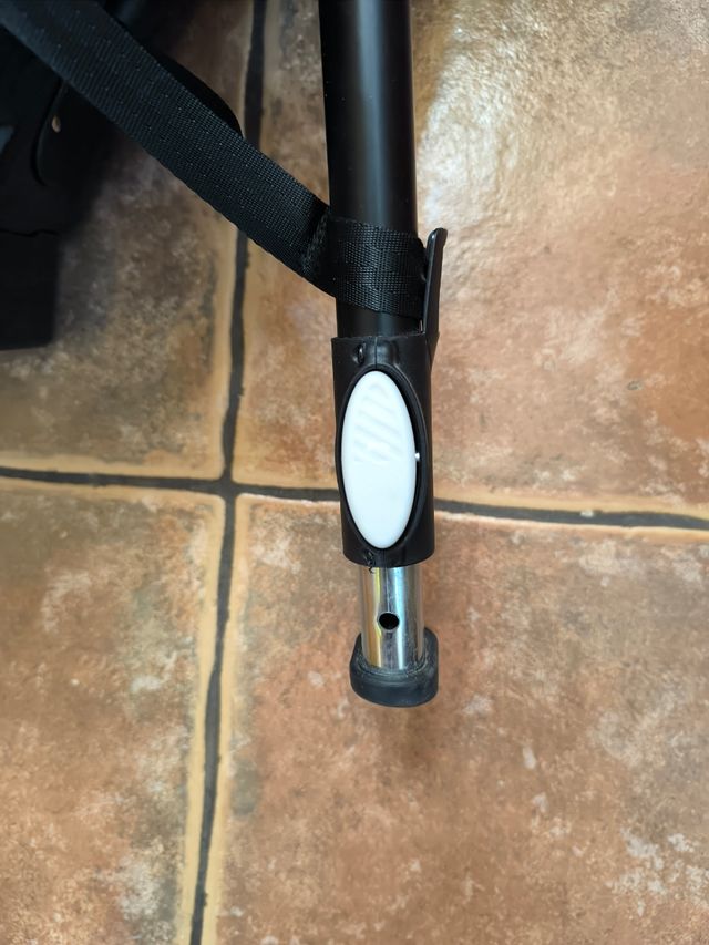 Silla coche AXKID Minikid Gris 0-25kg. Como nueva