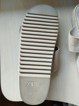Sandalias piel Zara mujer nº38
