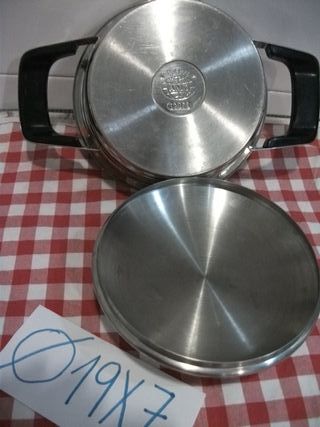 LEER TODO el anuncio, Vendo 2 Ollas marca AMC