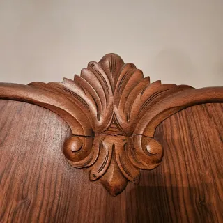 Armario antiguo de madera - vintage. Tres cuerpos