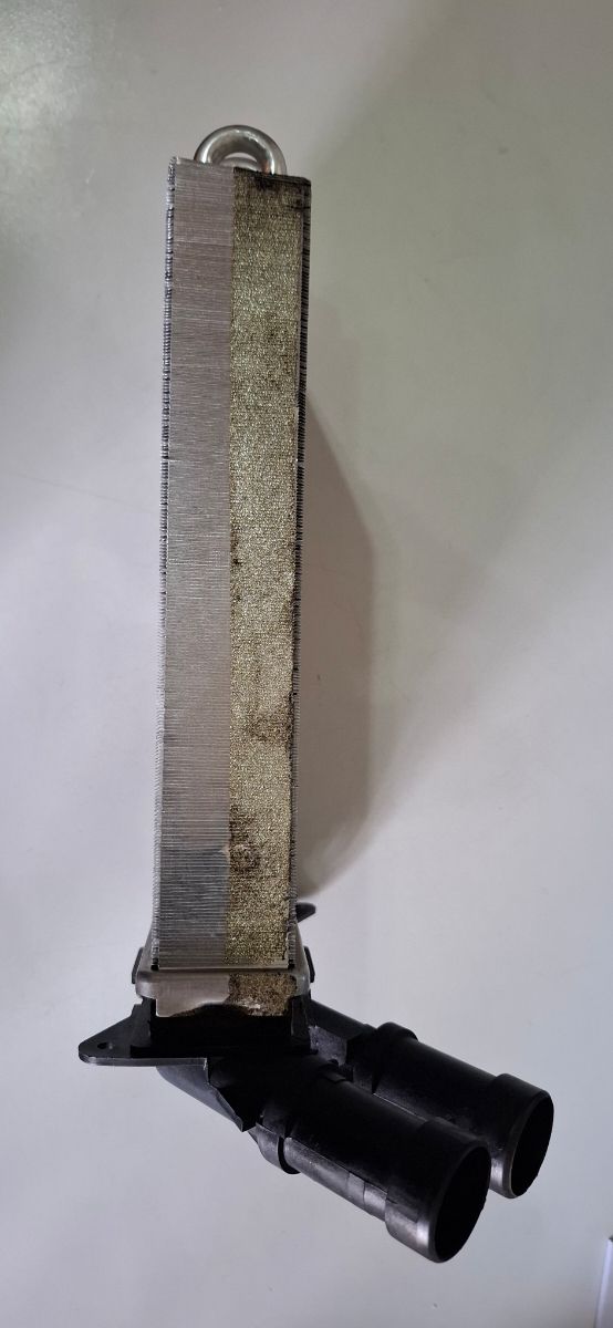 Radiador calefacción HELLA BLACK MAGIC