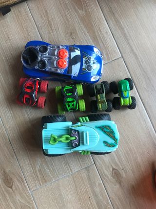 Pack 6 coches monster trucks
