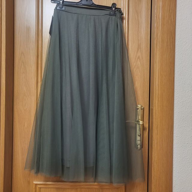 Falda midi tul verde oliva