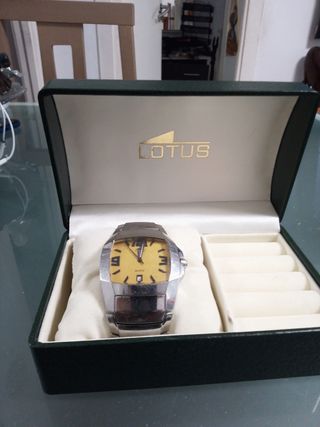 Reloj Lotus cuarzo hombre plata