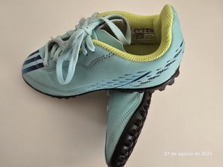 2 pares Botas fútbol Adidas Puma T 33 y 34