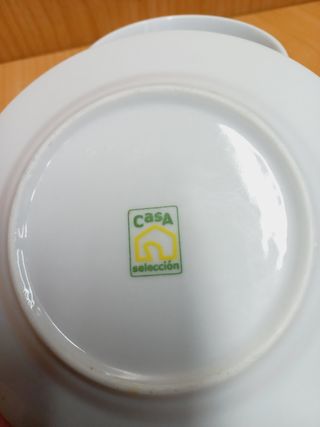 Taza y plato infantiles de porcelana