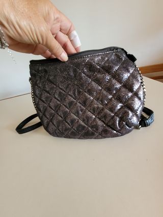 Mini borsa a tracolla grigio argento