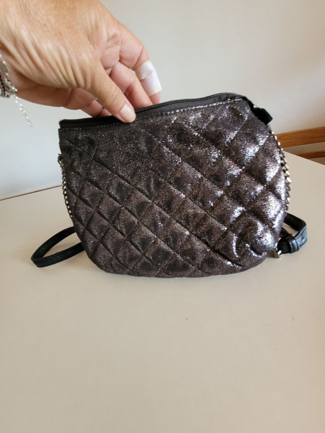 Mini borsa a tracolla grigio argento