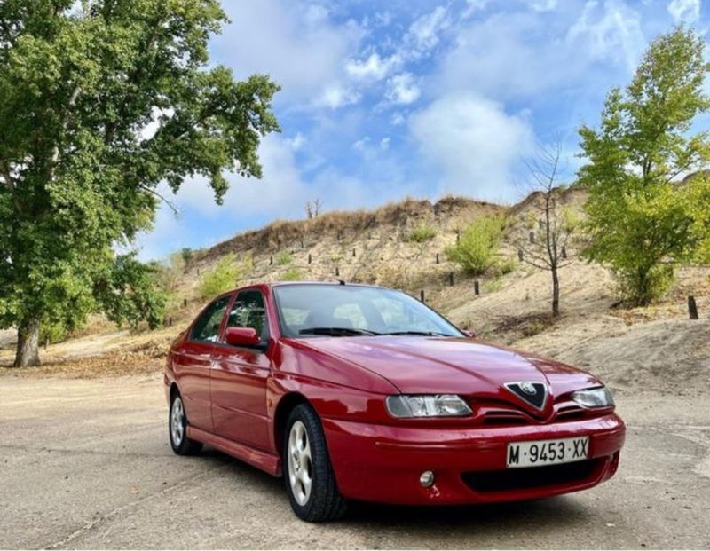 Alfa Romeo 146 2000 - foto 1