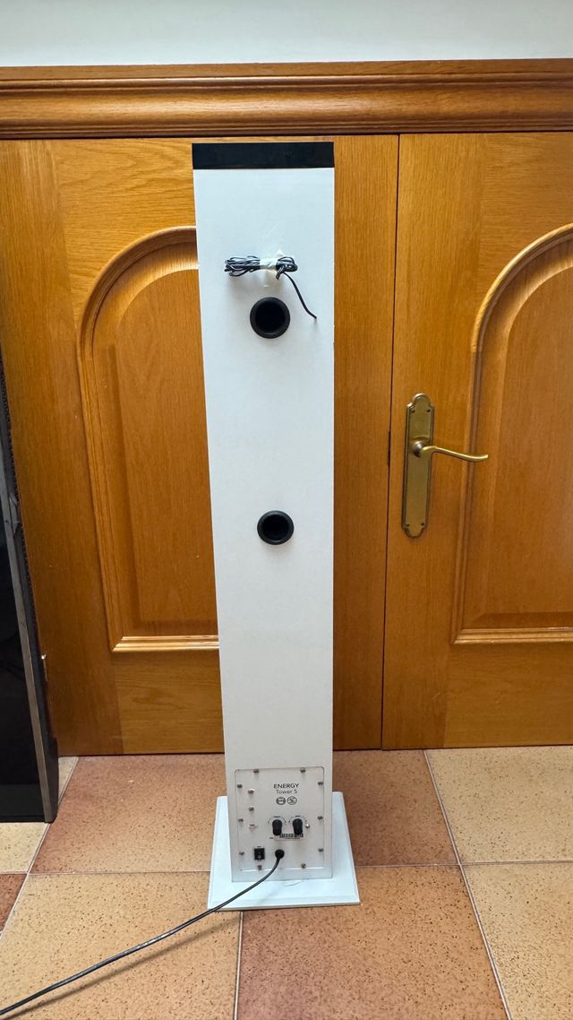 Energy Sistem Tower 5 Altavoz