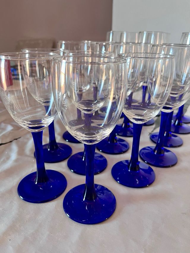 17 Copas Vino Azul - Cristaleria