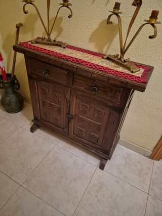Mueble rústico castellano entrada