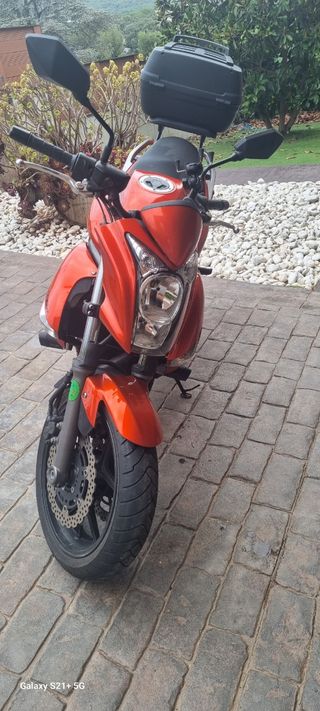 Kawasaki ER-6n naranja rojizo 2010