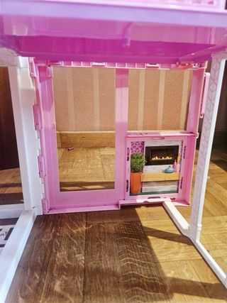 Casa de muñecas Barbie plegable