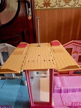 Casa de muñecas Barbie plegable