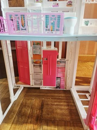 Casa de muñecas Barbie plegable