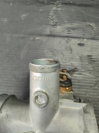 Carburatore mikuni