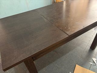 Mesa extensible marrón