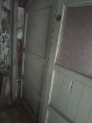 Puerta antigua atrezo decoración