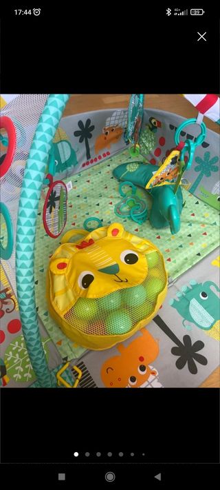 Parque infantil gimnasio bebe Bright Starts