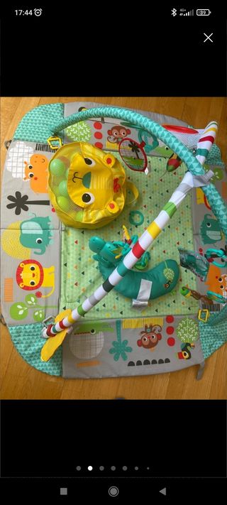 Parque infantil gimnasio bebe Bright Starts