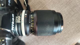 Nikon F-601M + Objetivo