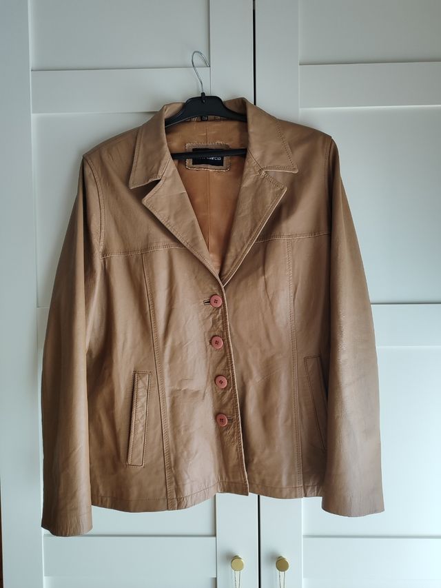 Chaqueta piel marrón