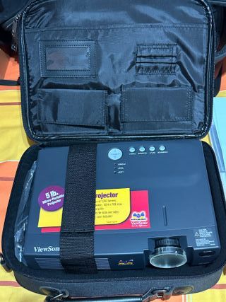 Proyector ViewSonic PJ500 - 1200 lúmenes