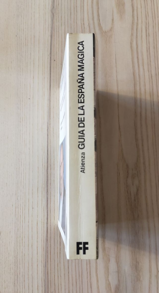 Guía de la España mágica. Juan García Atienza.