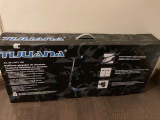 Patinete Tijuana City 180 con su caja