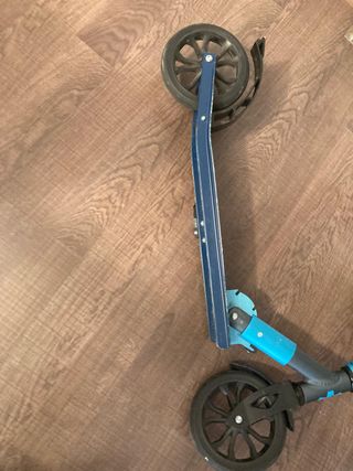 Patinete Tijuana City 180 con su caja