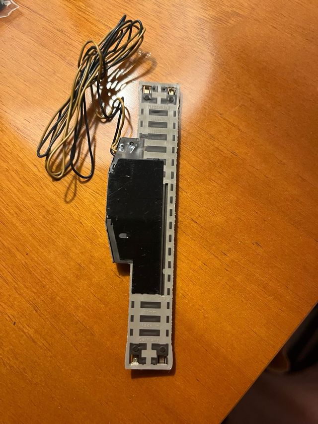 Binario sganciavagoni Fleischmann Scala N