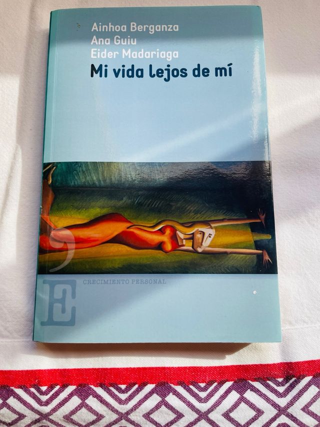 Mi vida lejos de mí