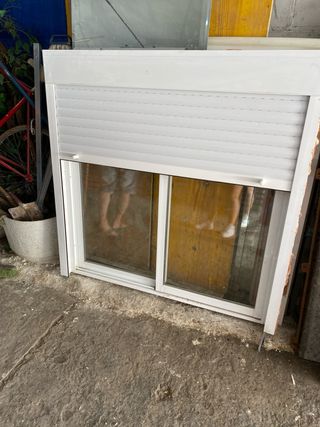 Ventana corredera doble PVC blanca
