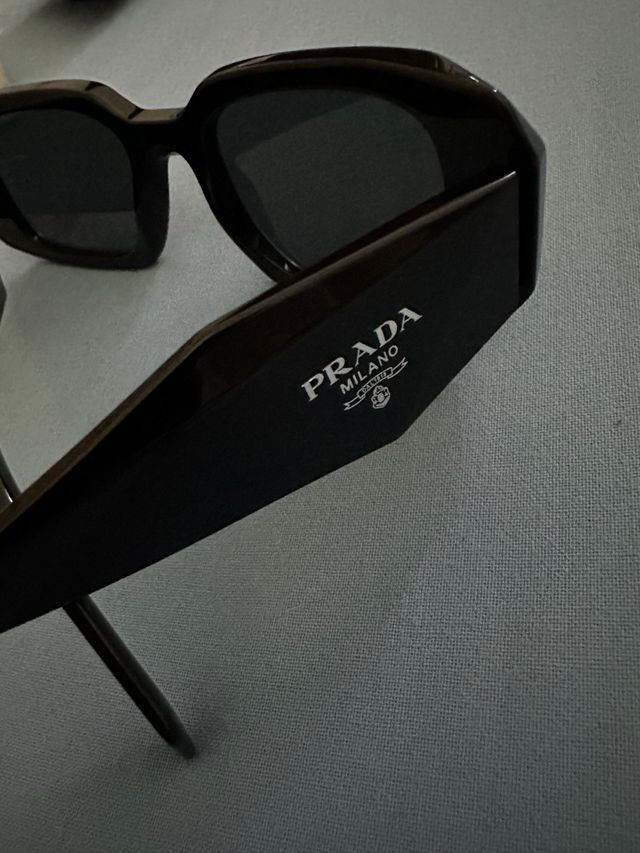 Occhiali Prada