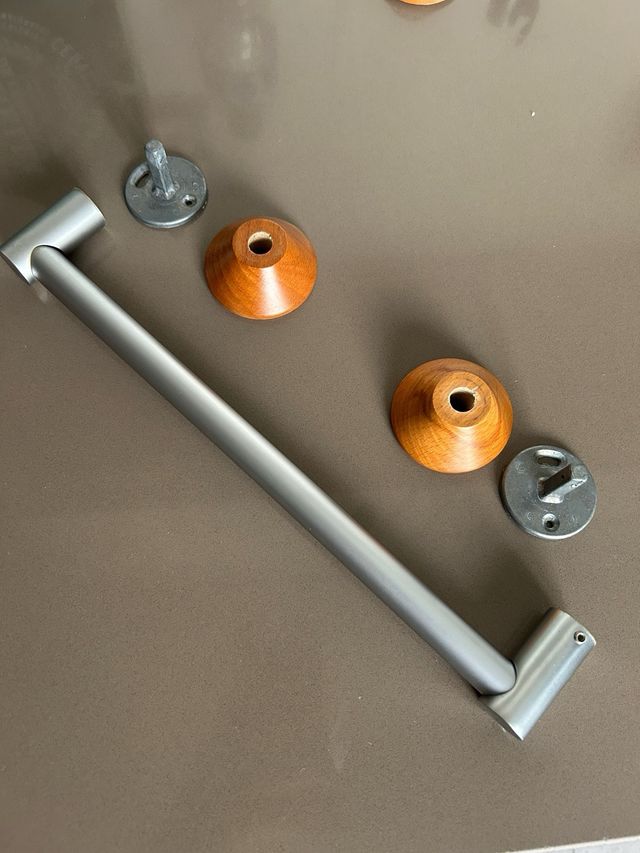 Accesorios de baño - Madera y metal