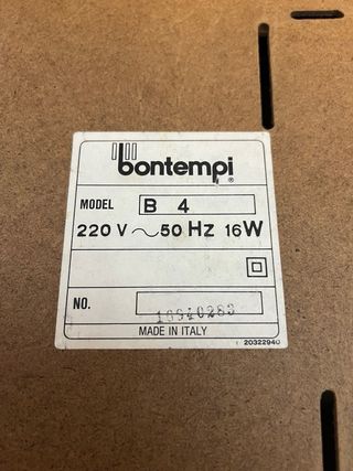 Órgano eléctrico Bontempi 4